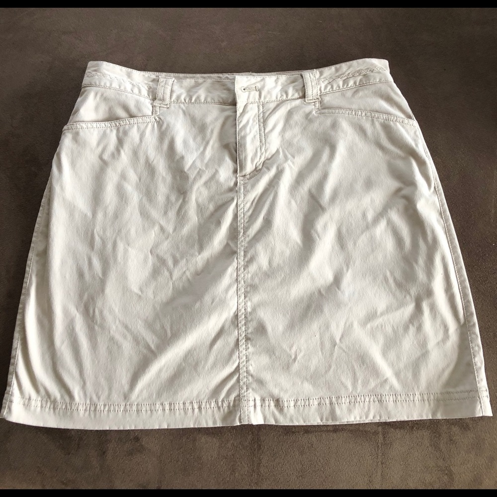 Eddie Bauer skort